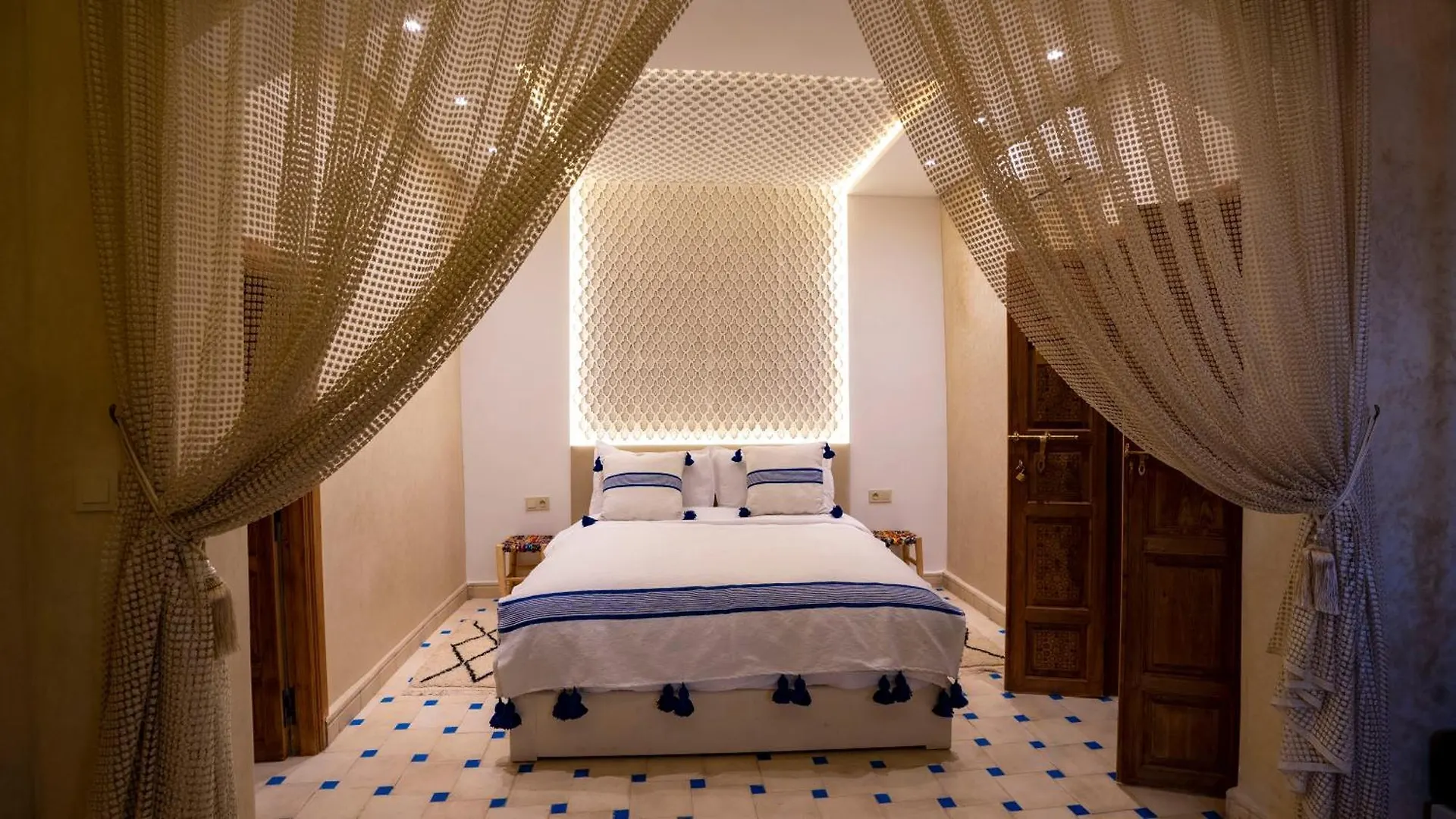 Dar Omlil Otel Marakeş Riyad